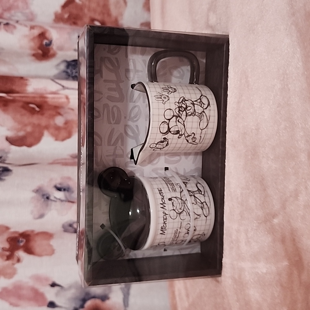 New Disney Mickey Mouse Sugar and Creamer Set